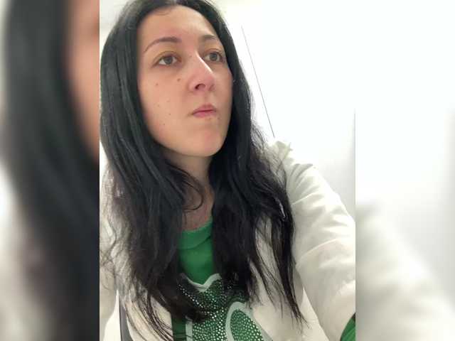 MiaTorres's BongaCams show and profile