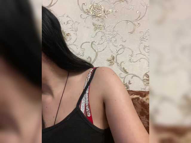 MiaTorres's BongaCams show and profile