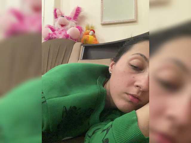 MiaTorres's BongaCams show and profile