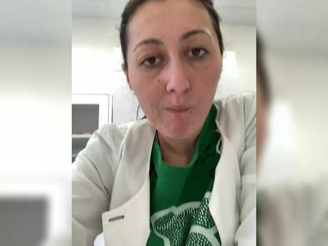 MiaTorres's BongaCams show and profile