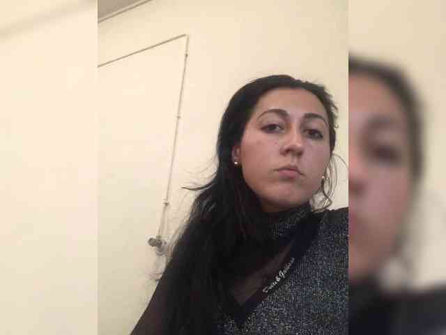 LoveKaTi webcam