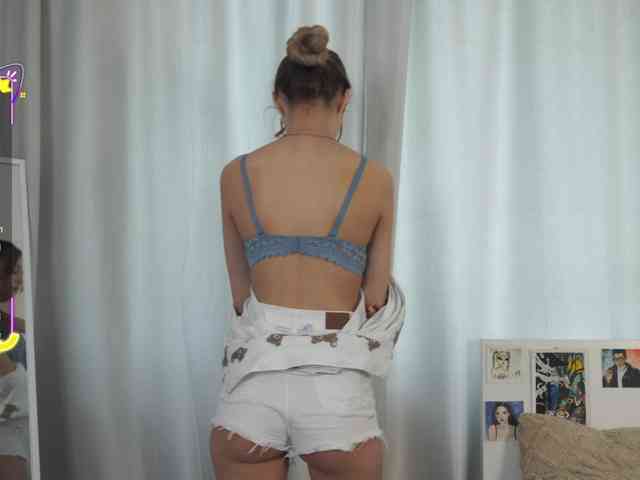 norakisses webcam