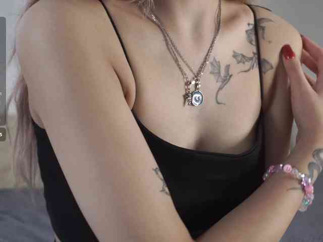 norakisses Live Webcam on BongaCams