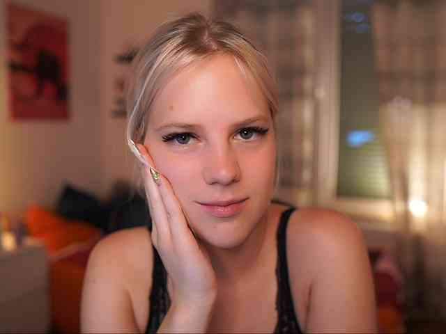 merrilyn webcam