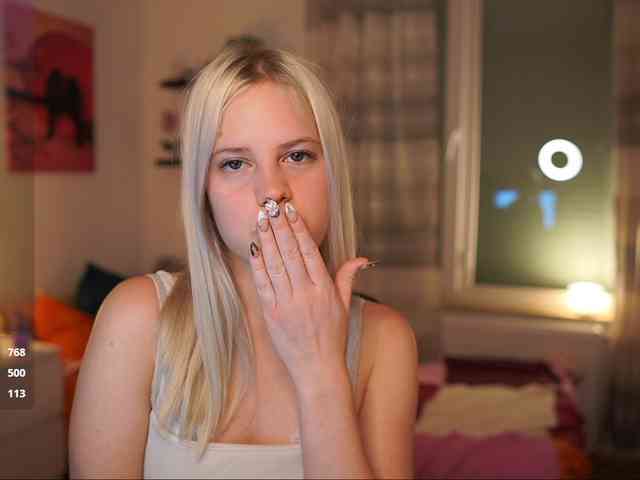 merrilyn webcam