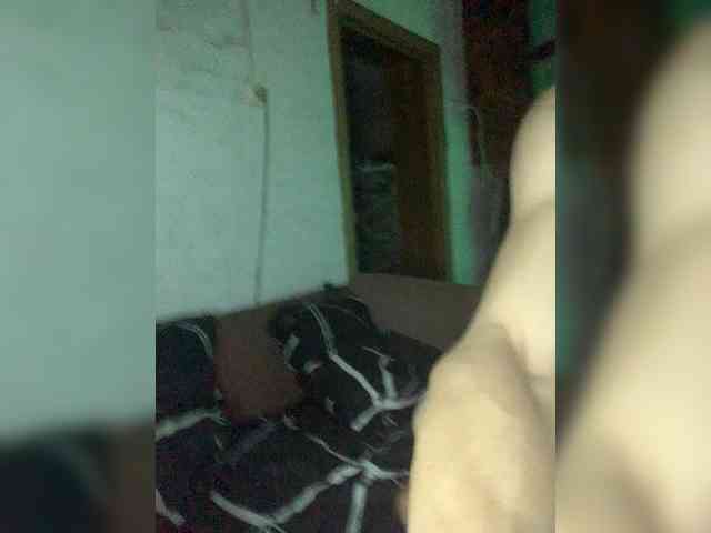 Maksimka21 Live Webcam on BongaCams