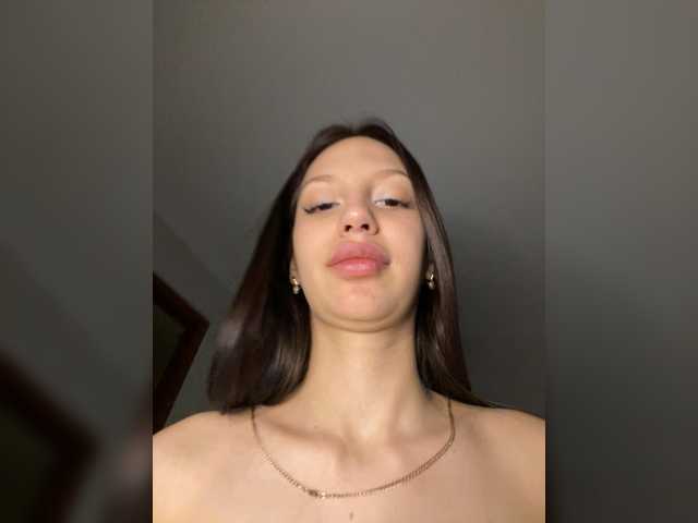 Malvina81's BongaCams show and profile