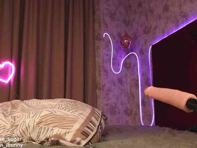 Little_Ellise webcam