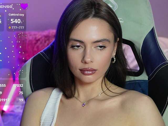 Allla's BongaCams show and profile