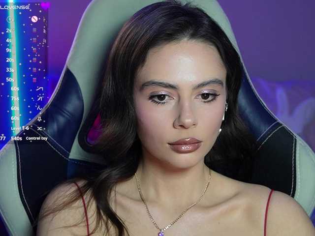 Allla's BongaCams show and profile