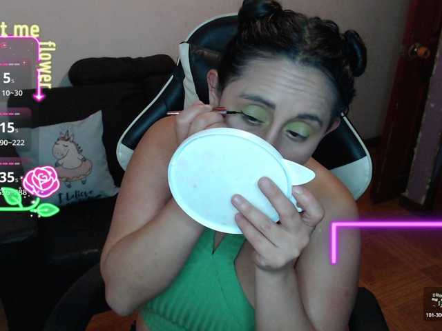 SophiaaVega's BongaCams show and profile