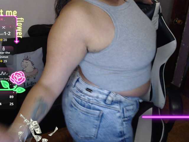 SophiaaVega's BongaCams show and profile