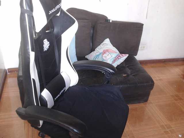 SophiaaVega's BongaCams show and profile