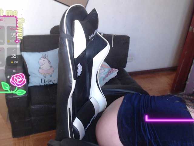 SophiaaVega's BongaCams show and profile