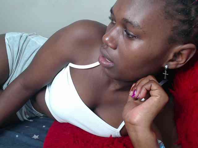 dreamebony webcam