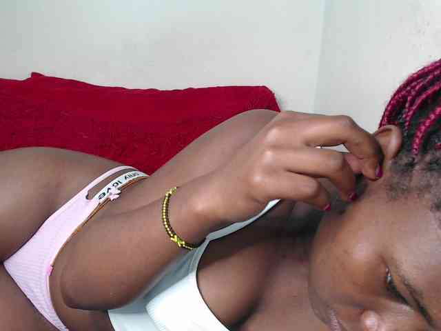dreamebony webcam