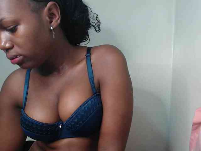 dreamebony webcam