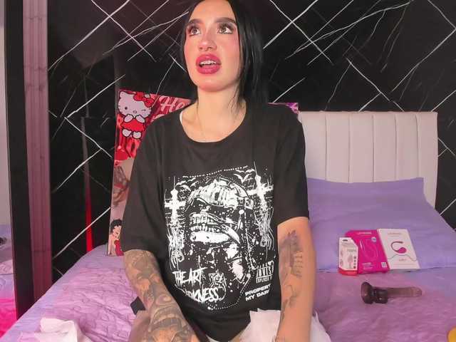 candy-leila's BongaCams show and profile