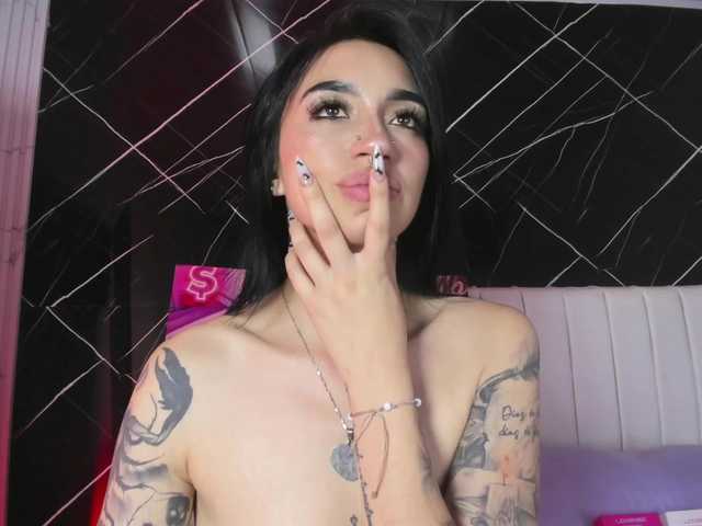 candy-leila's BongaCams show and profile