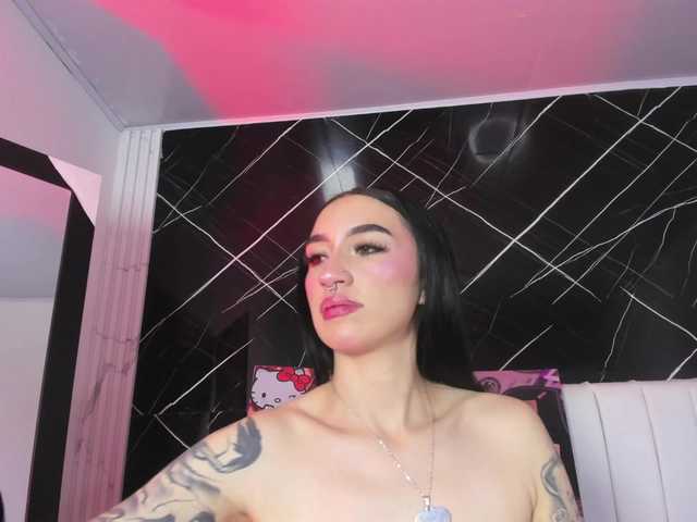 candy-leila's BongaCams show and profile