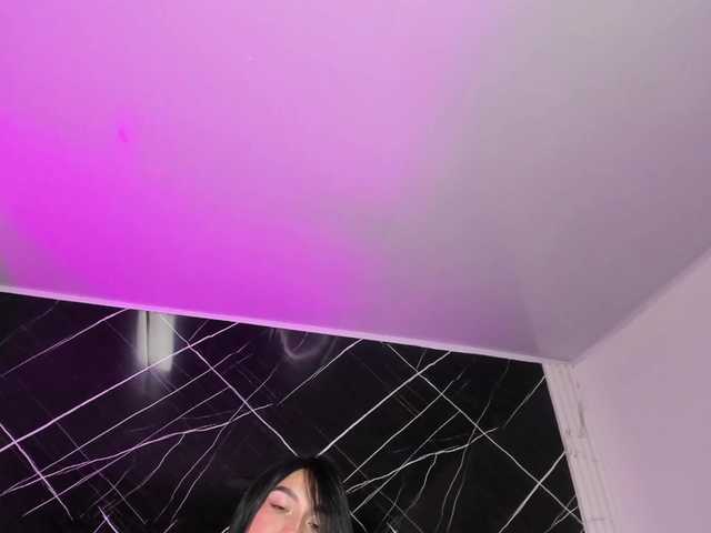 candy-leila's BongaCams show and profile