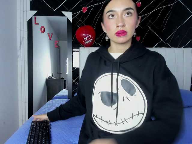 candy-leila's BongaCams show and profile