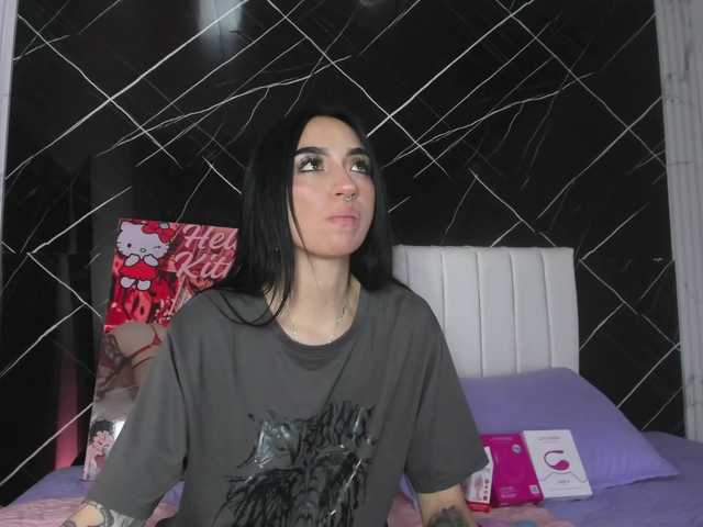 candy-leila's BongaCams show and profile