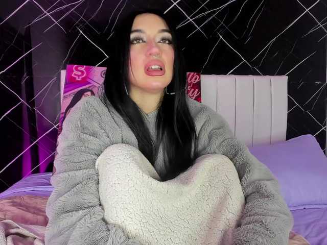 candy-leila webcam bongacams model stream image
