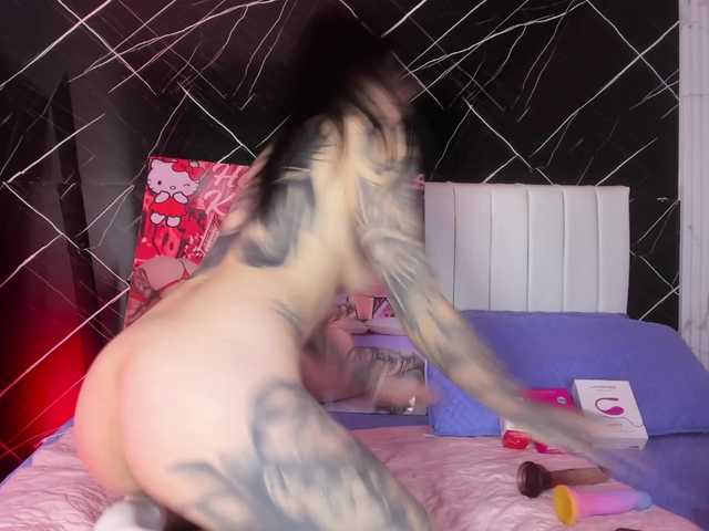 candy-leila's BongaCams show and profile