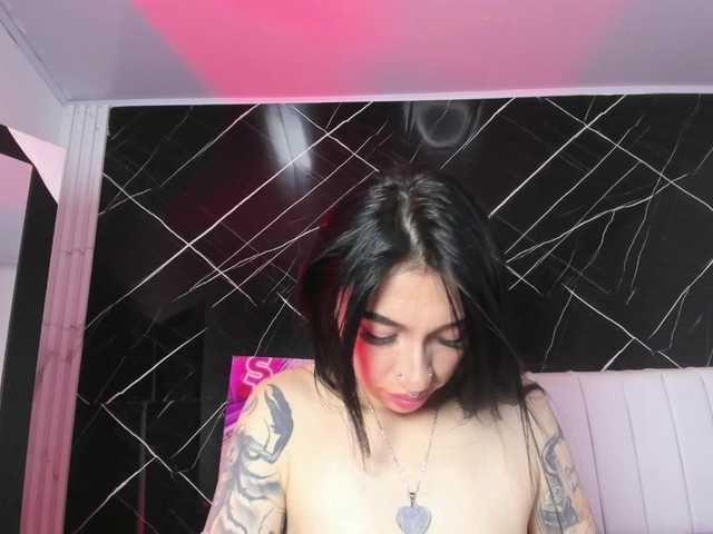 candy-leila's BongaCams show and profile