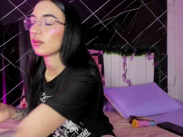 candy-leila candy-leila