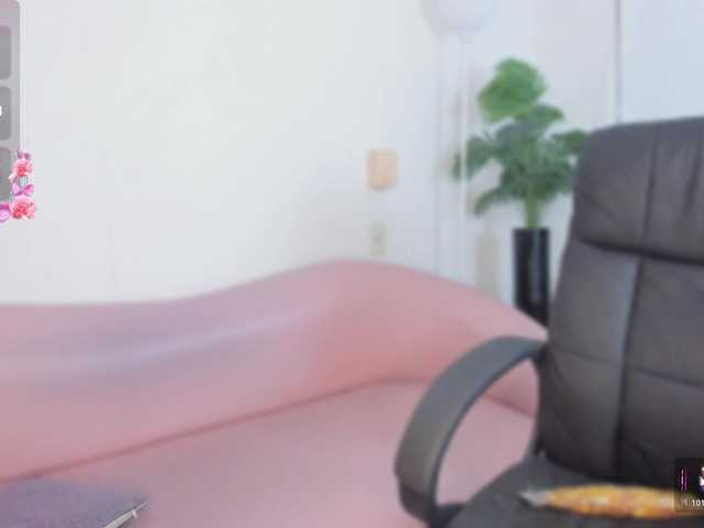 Wife-jasmine's BongaCams show and profile