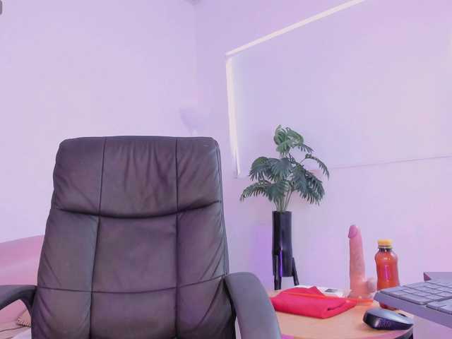 Wife-jasmine's BongaCams show and profile