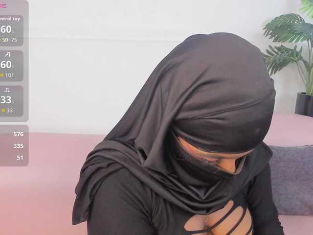 Wife-jasmine's BongaCams show and profile