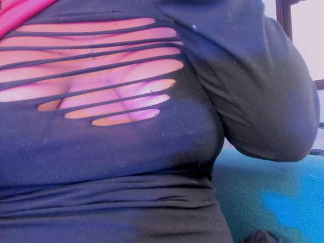 Wife-jasmine's BongaCams show and profile