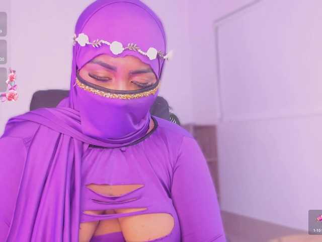 Wife-jasmine's BongaCams show and profile