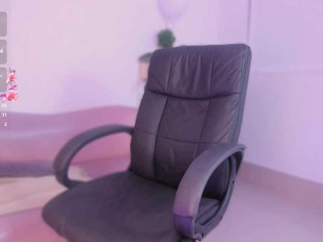 Wife-jasmine live cam profile