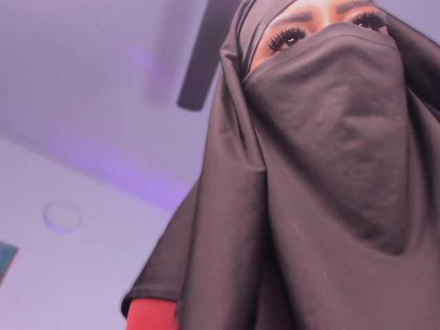 Wife-jasmine's BongaCams show and profile