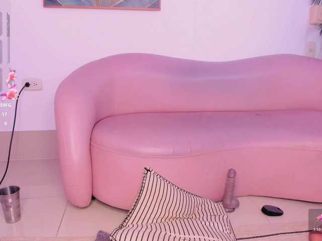 Wife-jasmine's BongaCams show and profile