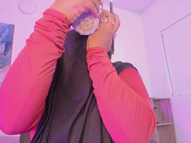 Wife-jasmine's BongaCams show and profile