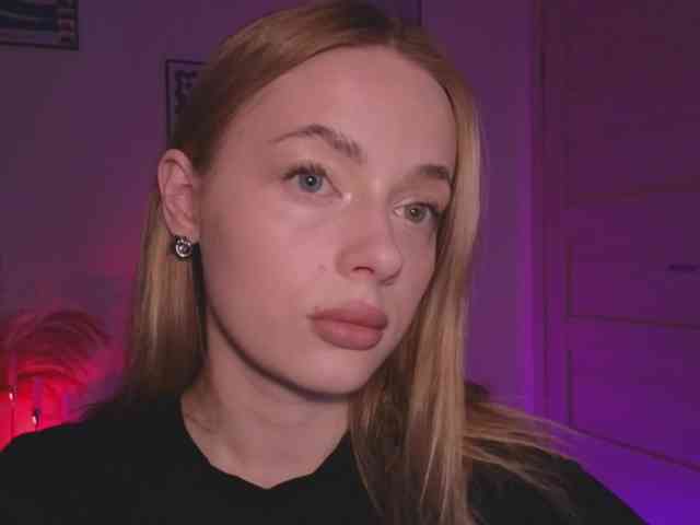 web cam nude Mayshy