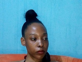 Hennesy-Camila Porn Show