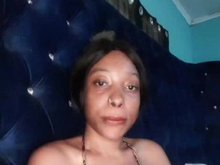 Hennesy-Camila Porn Show