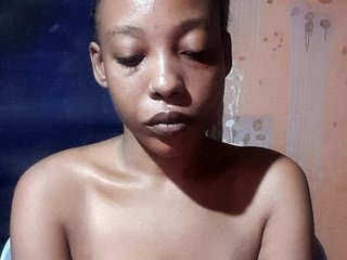 Hennesy-Camila Porn Show