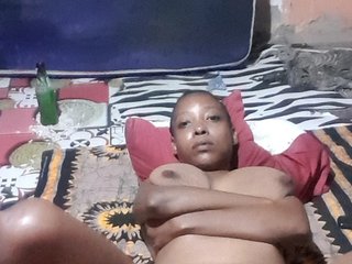 Hennesy-Camila Porn Show