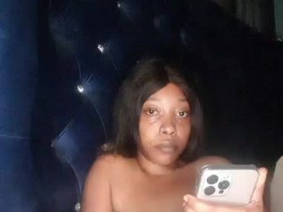 Hennesy-Camila Porn Show
