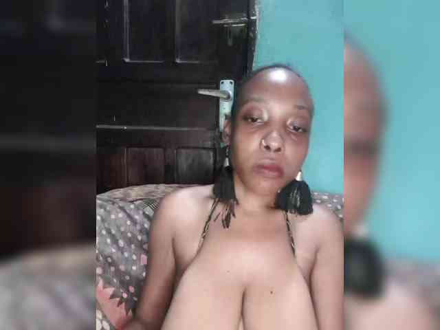 Hennesy-Camila webcam