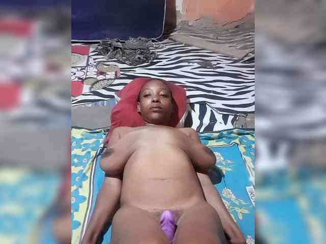 Hennesy-Camila webcam