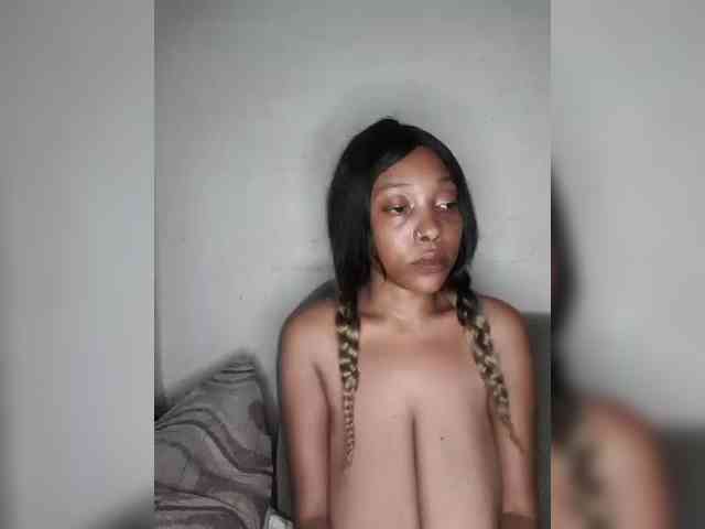 Hennesy-Camila webcam