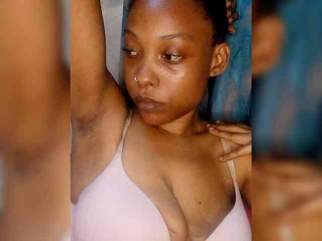 Hennesy-Camila Hennesy-Camila